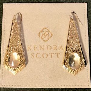 VGUC Kendra Scott Vintage Carrie Earrings